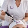 Escena ilustrativa: sesión de Hydrafacial en Eternal Beauty Clinic, Madrid